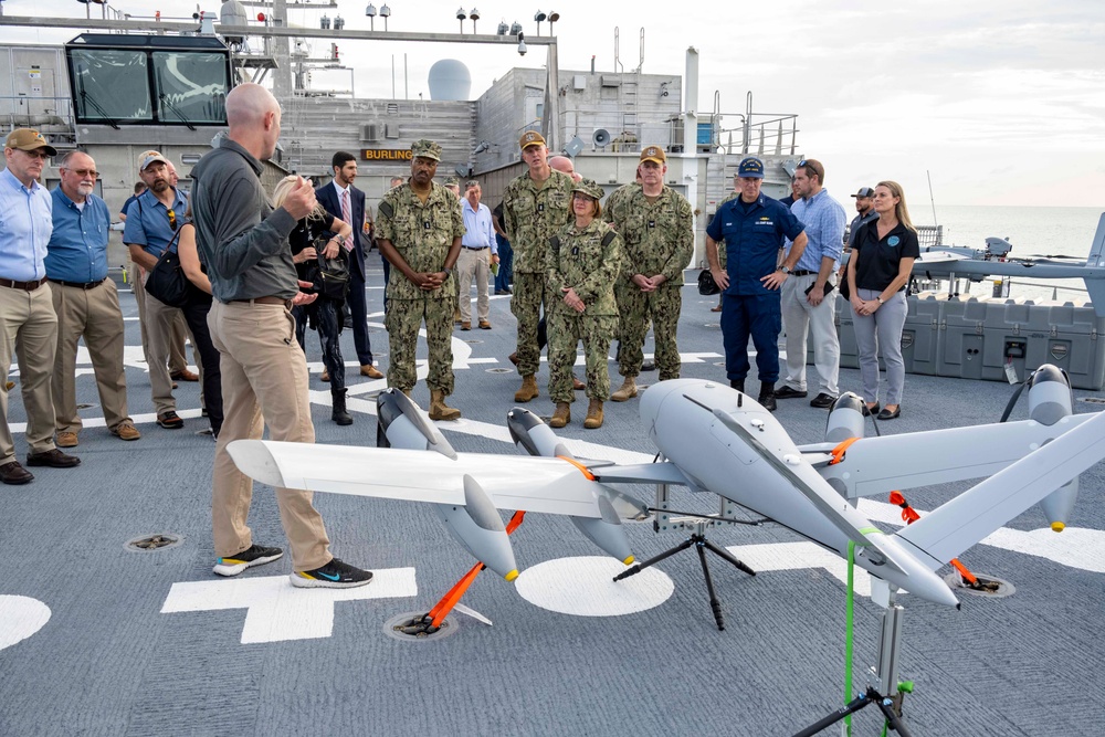 VCNO and MCPON Visit Florida Navy Installations