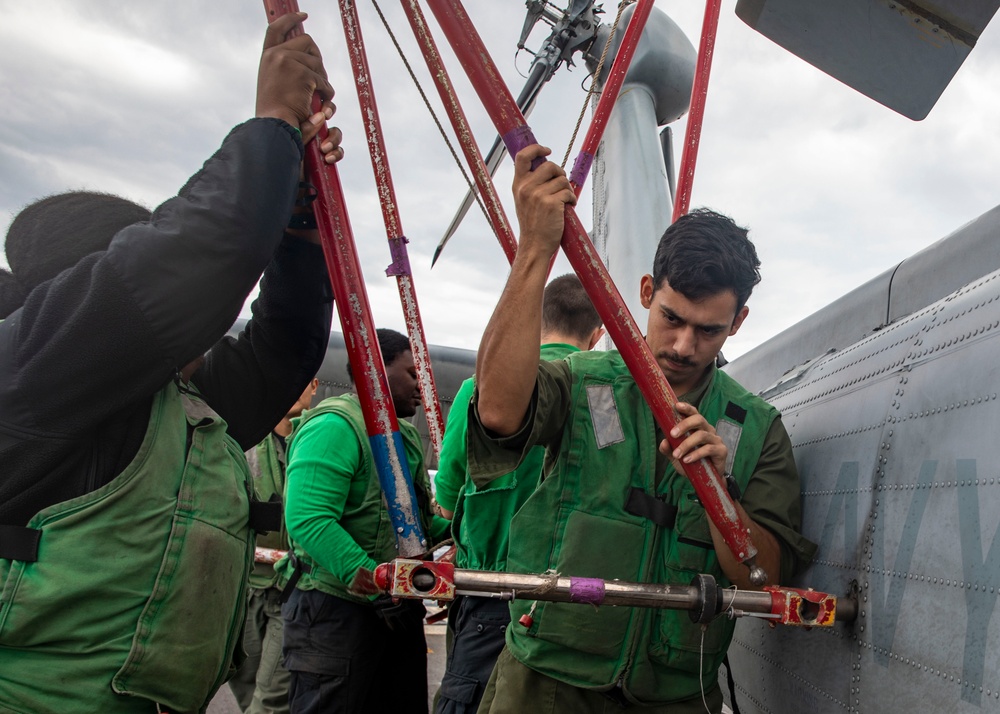 Sailors Conduct Flight Operations Aboard USS John Finn (DDG 113), Oct. 2