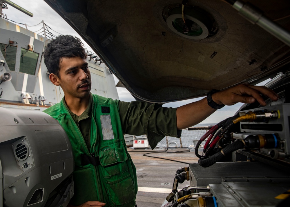 Sailors Conduct Flight Operations Aboard USS John Finn (DDG 113), Oct. 2