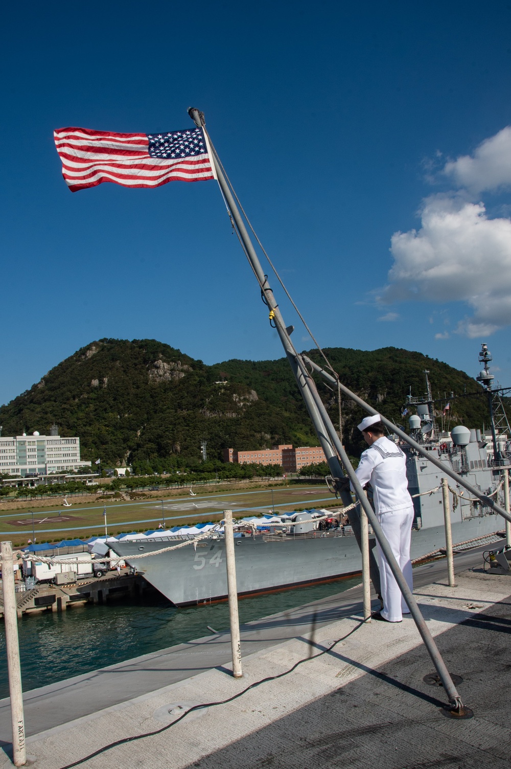 USS Ronald Reagan (CVN 76) arrives in Busan, Republic of Korea for scheduled port visit