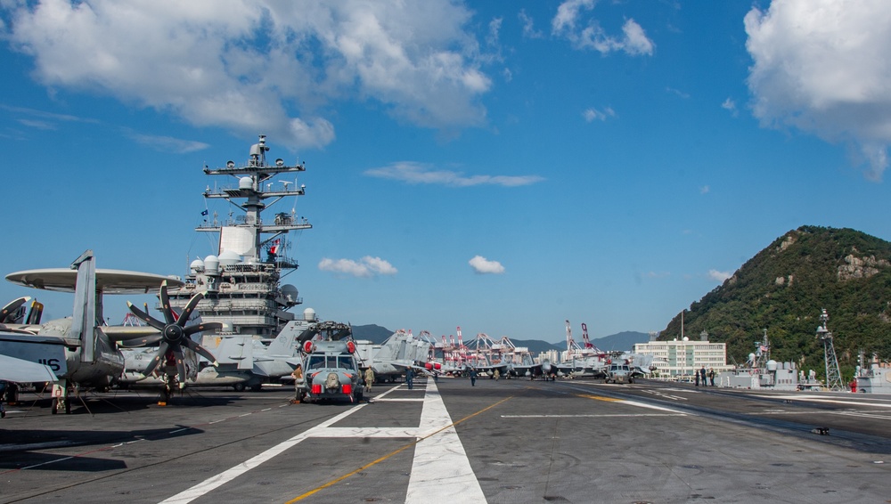 USS Ronald Reagan (CVN 76) arrives in Busan, Republic of Korea for scheduled port visit