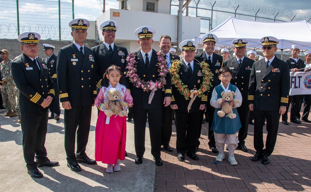 USS Ronald Reagan (CVN 76) arrives in Busan, Republic of Korea for scheduled port visit