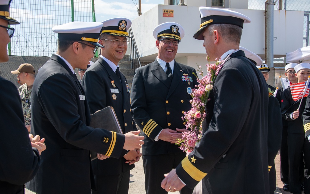 USS Ronald Reagan (CVN 76) arrives in Busan, Republic of Korea for scheduled port visit