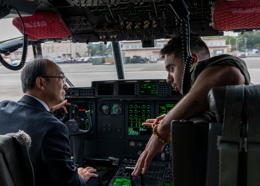 Japan-American AF Goodwill Association visits Yokota