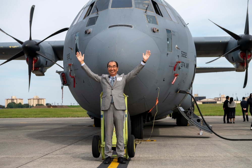 Japan-American AF Goodwill Association visits Yokota