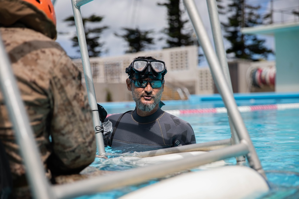 3rd MLG Underwater Egress Training