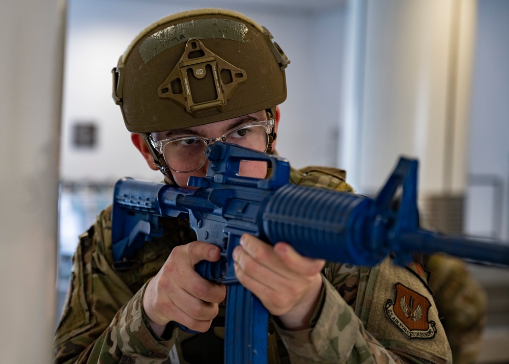 Run, Hide, Fight: 100 SFS, 100 CES active shooter exercise