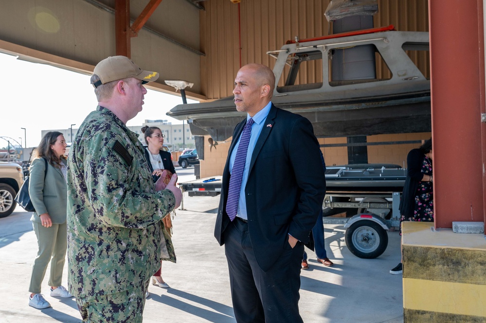 NAVCENT Hosts Congressional Delegations for Unmanned Systems Tour