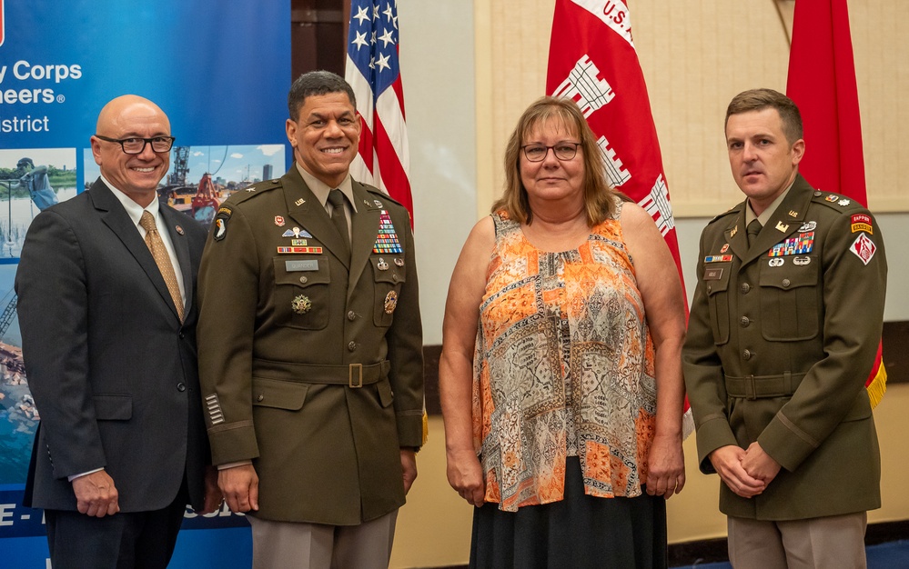 Buffalo District Town Hall &amp; Recognitions with Brig. Gen. Mark Quander