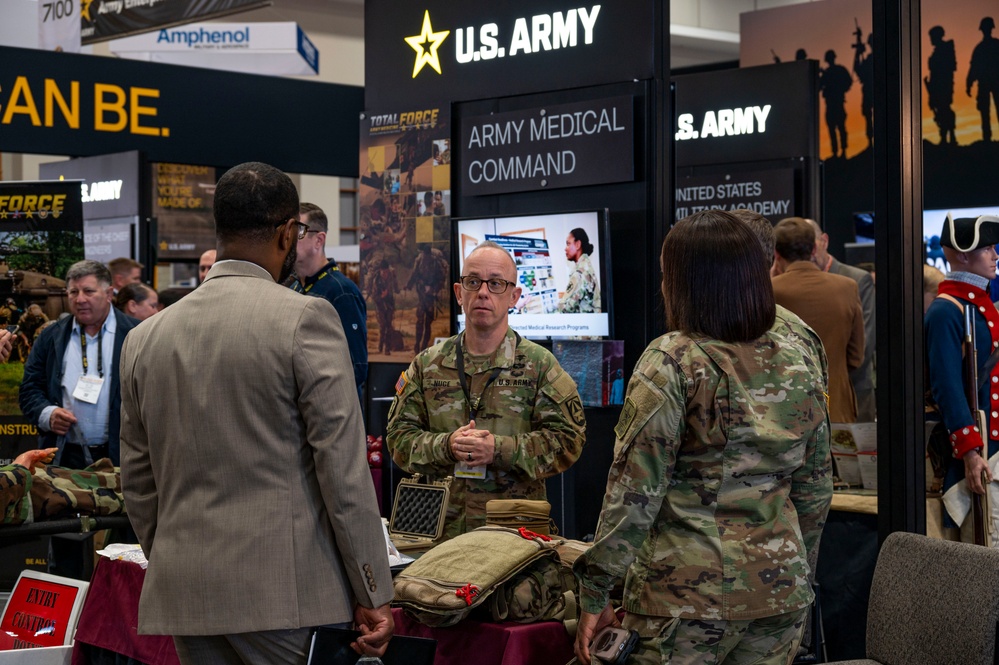 Army medical developers showcase latest in health care tech, capabilities during AUSA Expo in Nation’s Capital