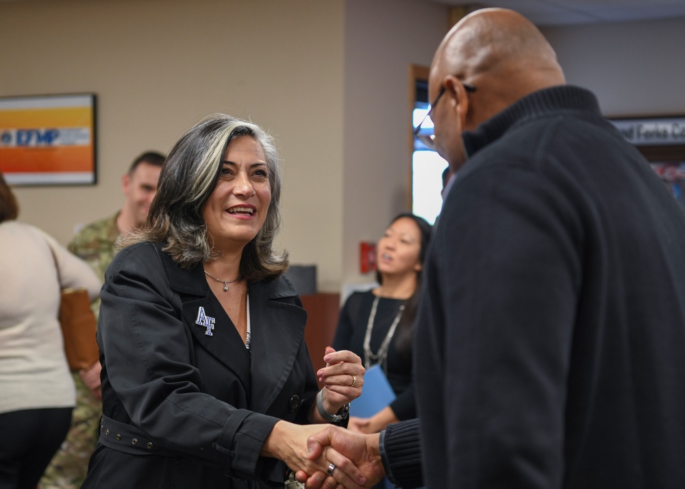VCSAF spouse tours Grand Forks AFB, visits with Key Spouses
