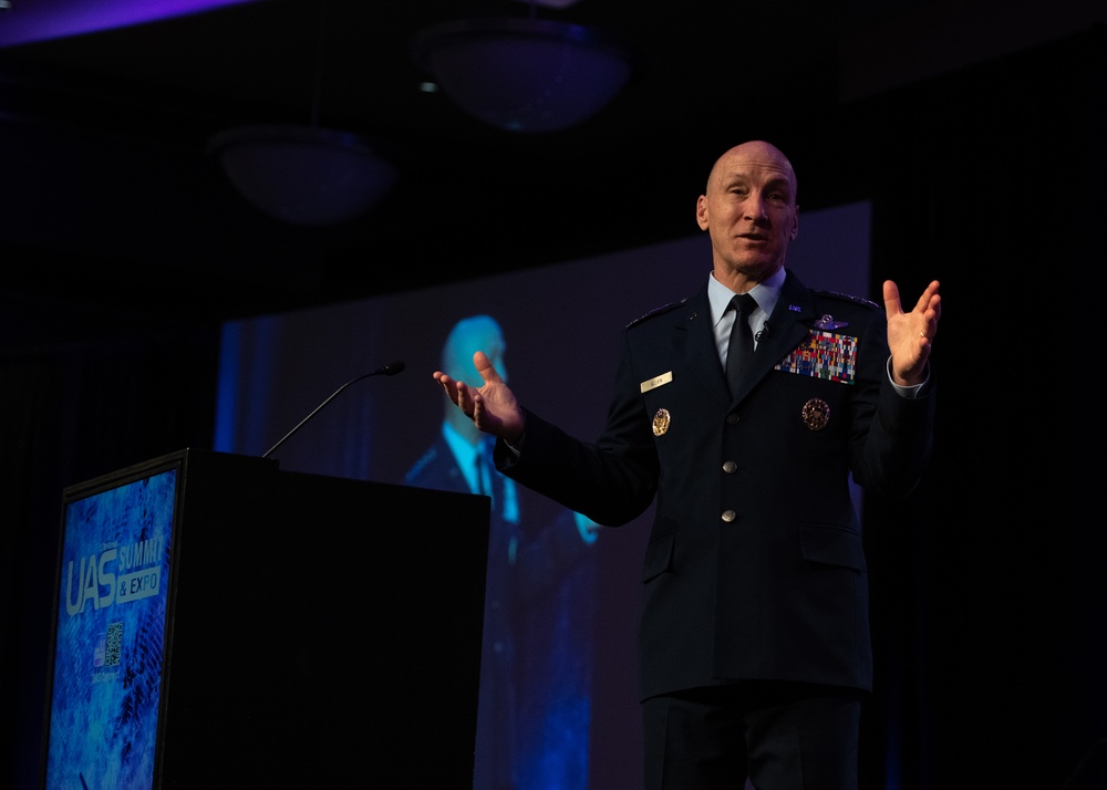 Vice Chief of Staff of the Air Force visits North Dakota