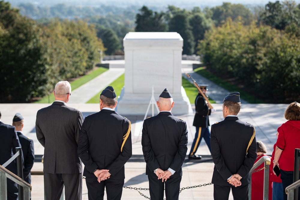 Italian Air Force Chief of Staff Lt. Gen. Luca Goretti Participates in a Public Wreath-Laying Ceremony at the Tomb of the Unknown Soldier