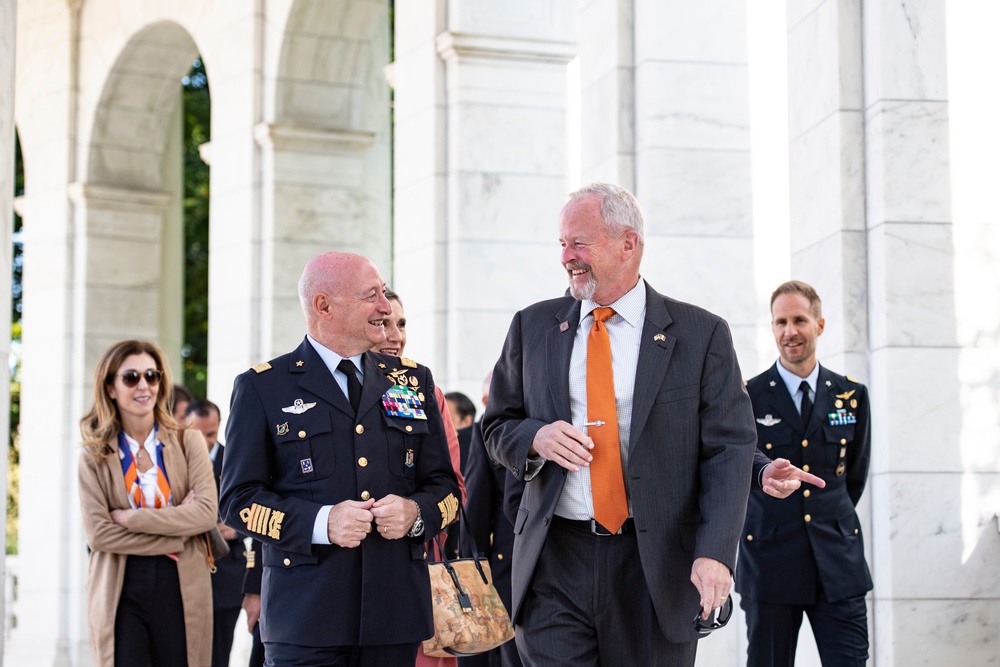 Italian Air Force Chief of Staff Lt. Gen. Luca Goretti Participates in a Public Wreath-Laying Ceremony at the Tomb of the Unknown Soldier