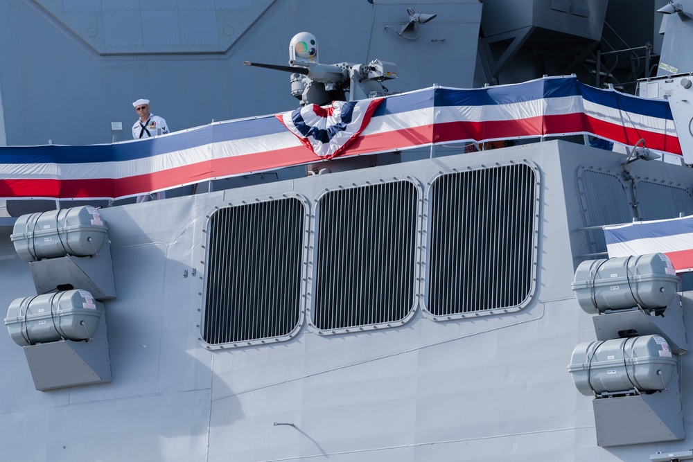 USS Jack H Lucas commissions at Port Tampa Bay