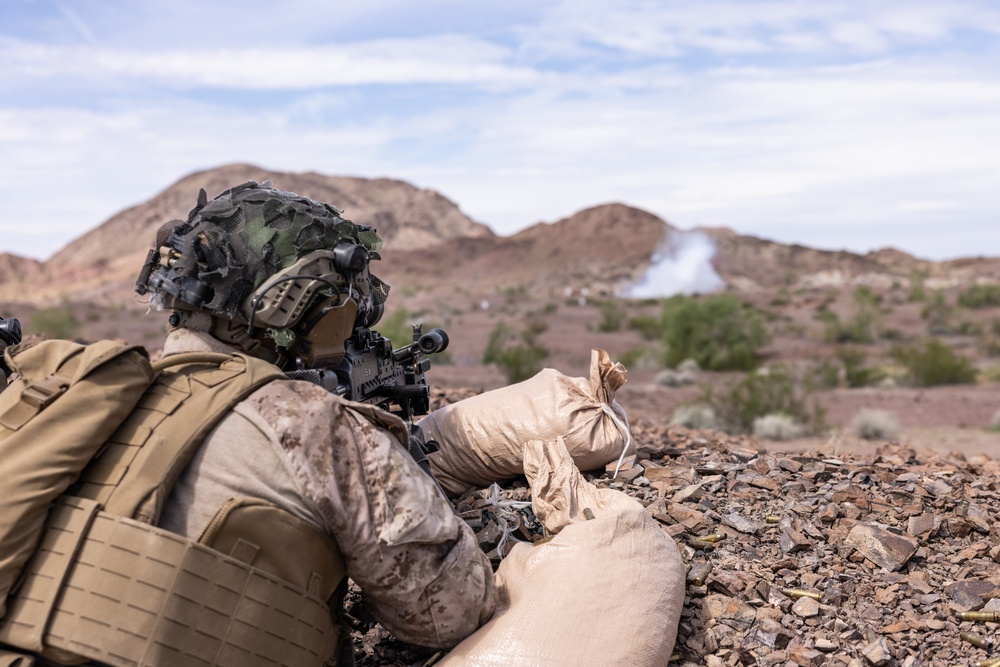 3/2 Marines Conduct Live-fire and Maneuver Range