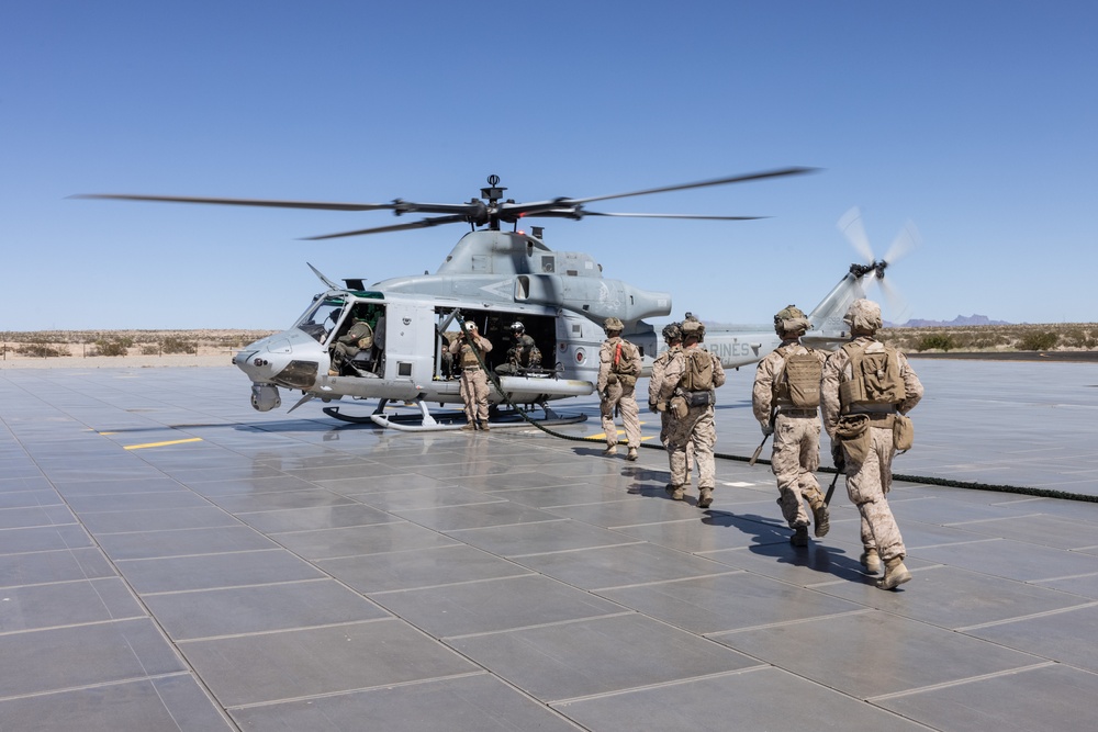 3/2 Marines and VMX-1 Conduct Fast Rope Training