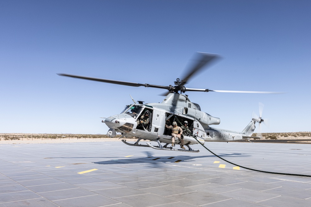 3/2 Marines and VMX-1 Conduct Fast Rope Training
