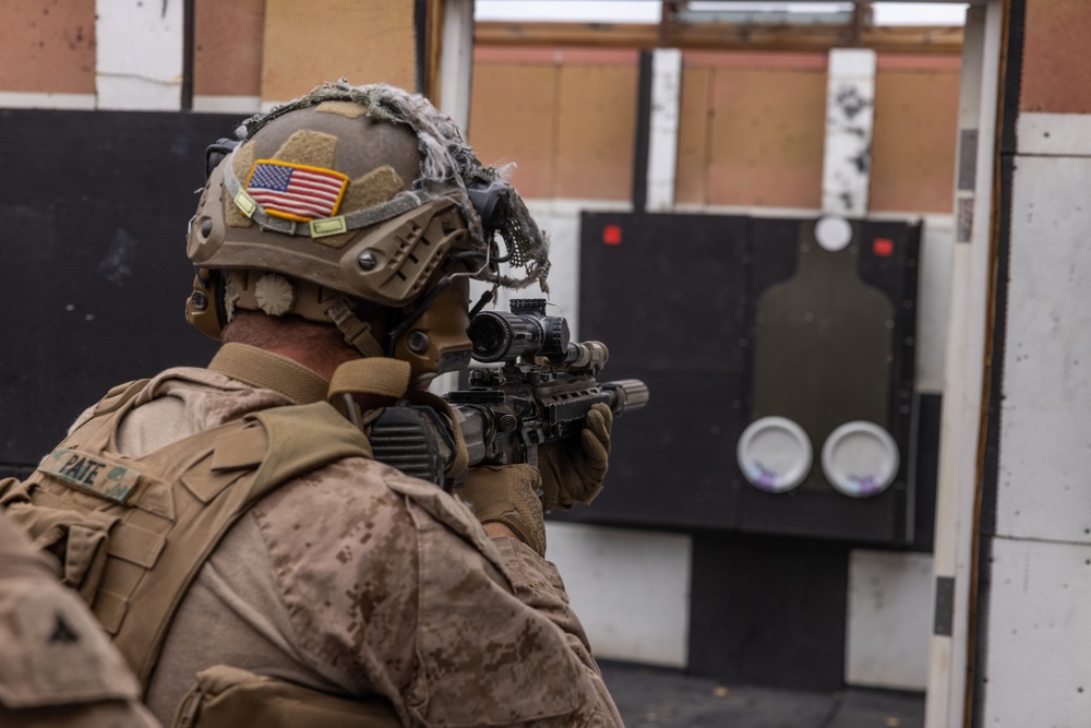 3/2 Marines Conduct Shoot House