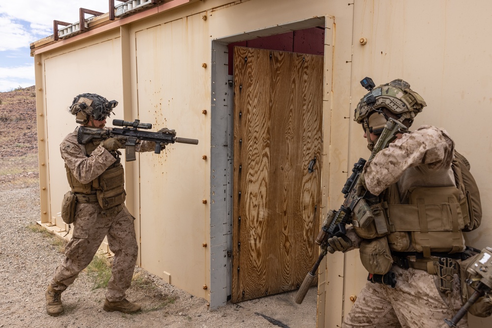 3/2 Marines Conduct Shoot House