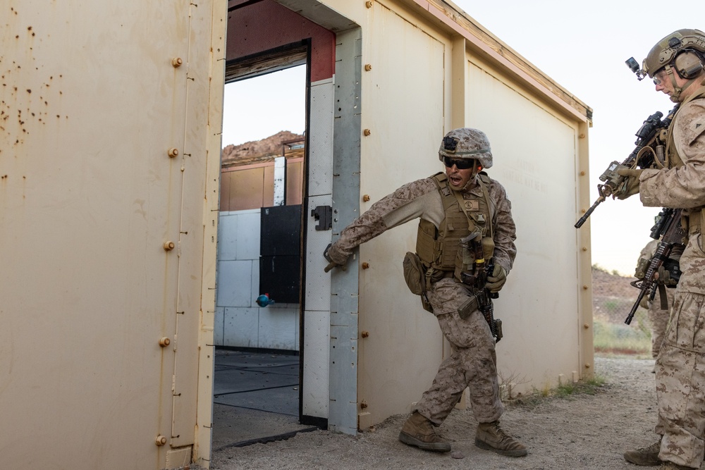 3/2 Marines Conduct Shoot House