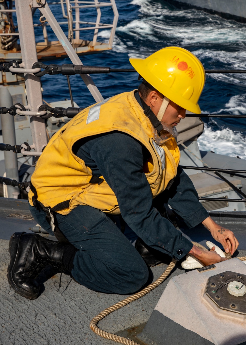 USS John Finn Conducts Replenishment-at-Sea with USNS Tippecanoe