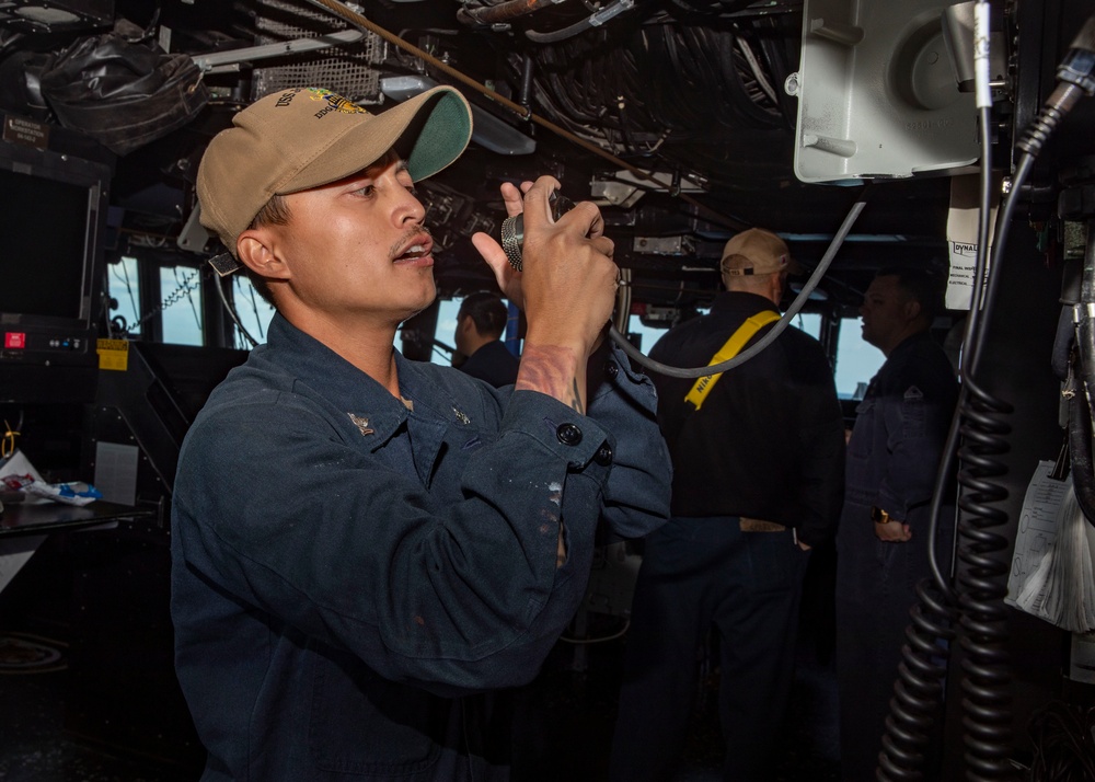 Sailors Stand Watch on the Bridge of USS John Finn (DDG 113), Oct. 4