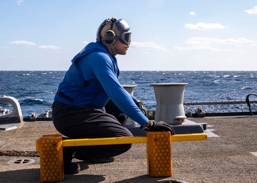 Deputy Commodore of Destroyer Squadron 15 Visits USS John Finn (DDG 113)