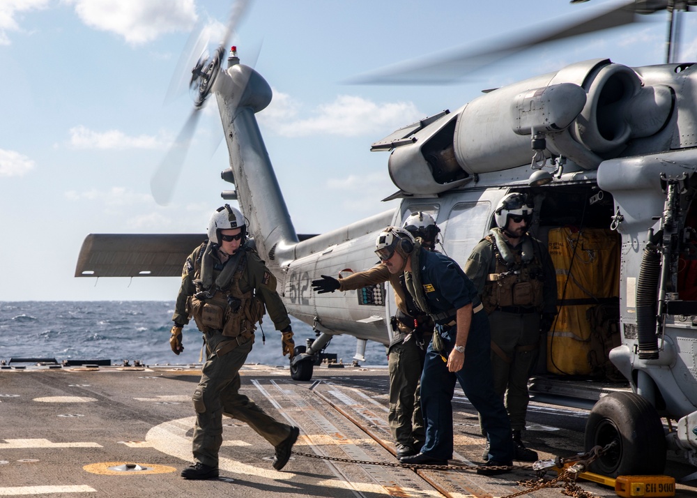 Deputy Commodore of Destroyer Squadron 15 Visits USS John Finn (DDG 113)