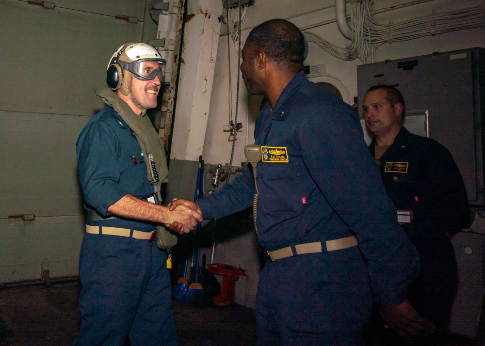 Deputy Commodore of Destroyer Squadron 15 Visits USS John Finn (DDG 113)