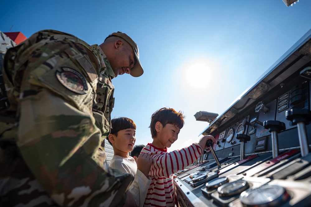 Kunsan Airmen share Fire Prevention with local community