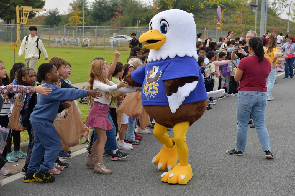 USAG Humphreys Shows School Spirit During Annual Homecoming Parade