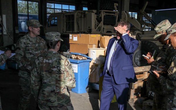 Provider Command visits contract maintenance site for transnational transport refit