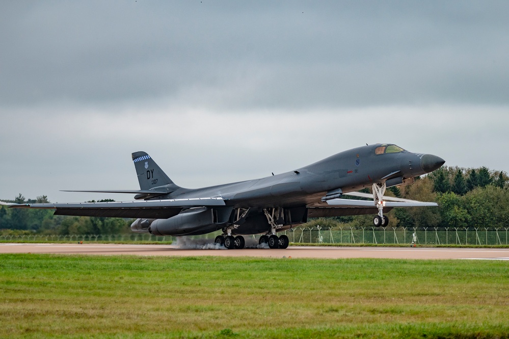 DVIDS - Images - U.S. B-1B Lancers Arrive In The UK For BTF 24-1 [Image ...