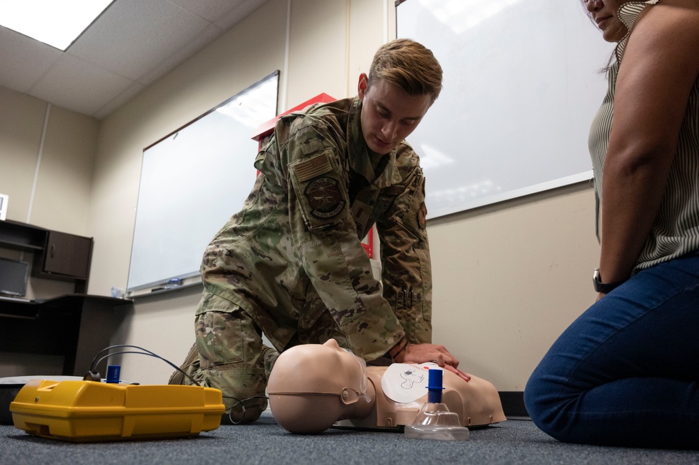 How our Airmen are &quot;Stayin' Alive&quot;: volunteers of Team XL pioneer CPR training to build resilient Airmen at Laughlin