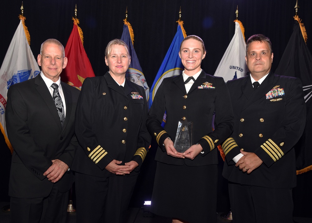 Navy Lt. Rachel Robeck honored as a Hero of Military Medicine