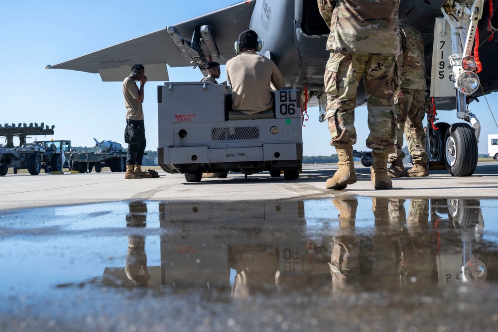 4th FW holds quarterly load crew and dedicated eagle keeper competitions