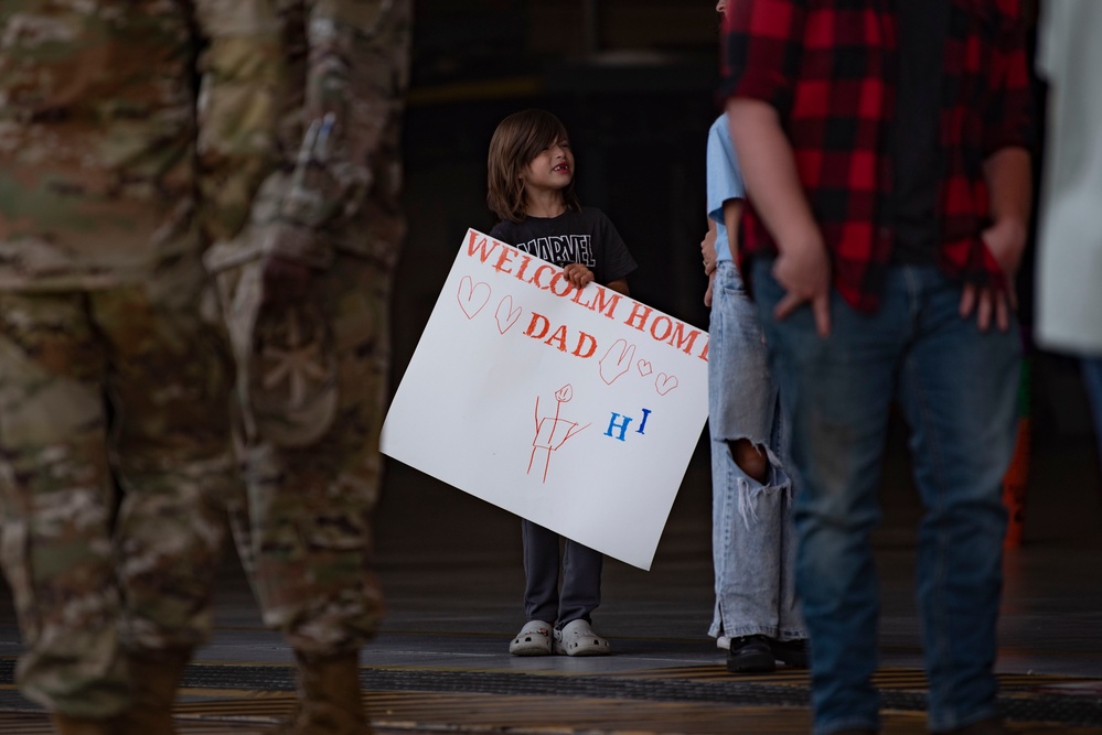 Rescue, Maintenance Airmen return from deployment