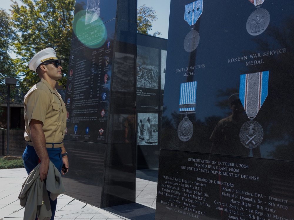 Navy Marine Corps Week; Ceremony in Remembrance