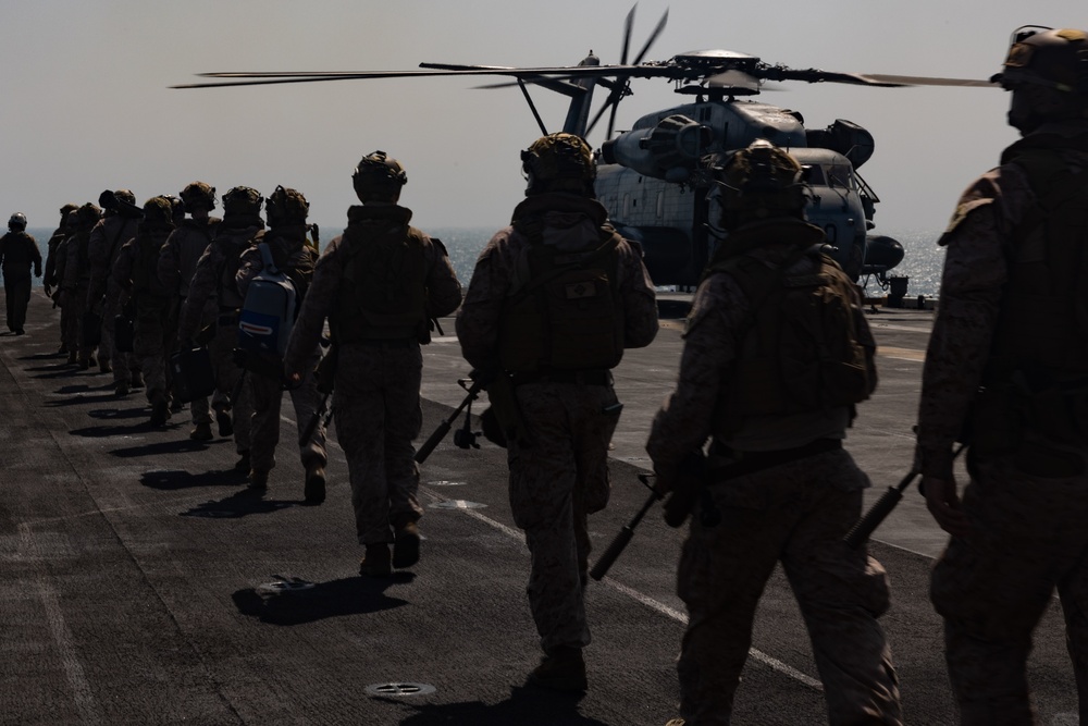 USS BATAAN &amp; 26th MEU (SOC) MISSION READY