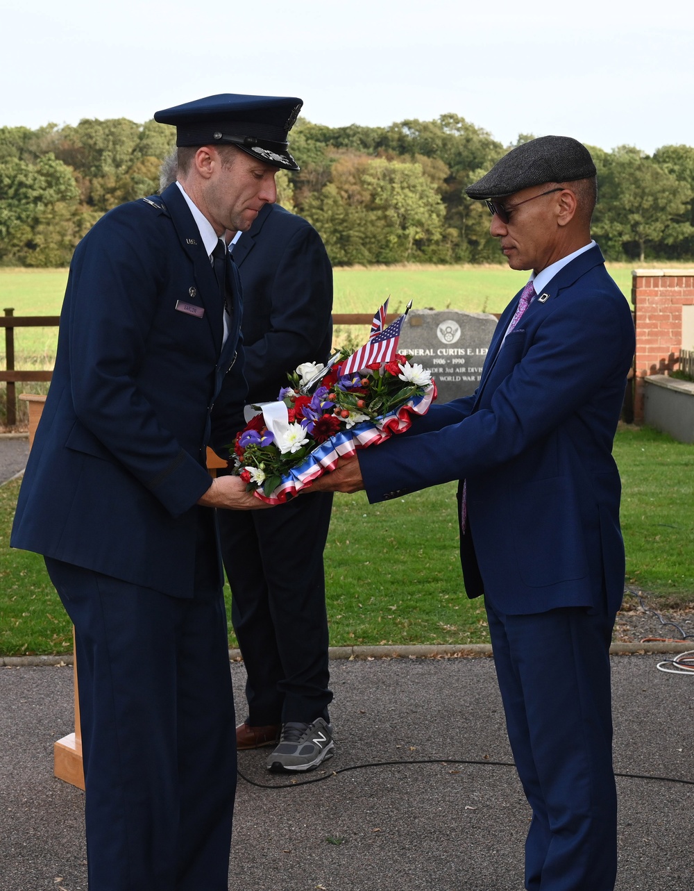 Legendary 100th BG, WWII pilot joins 100th ARW to remember 80th anniversary of ‘Black Week’