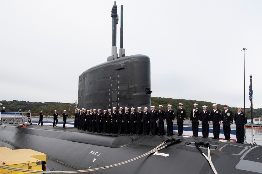 USS Hyman G. Rickover (SSN 795) Commissioning