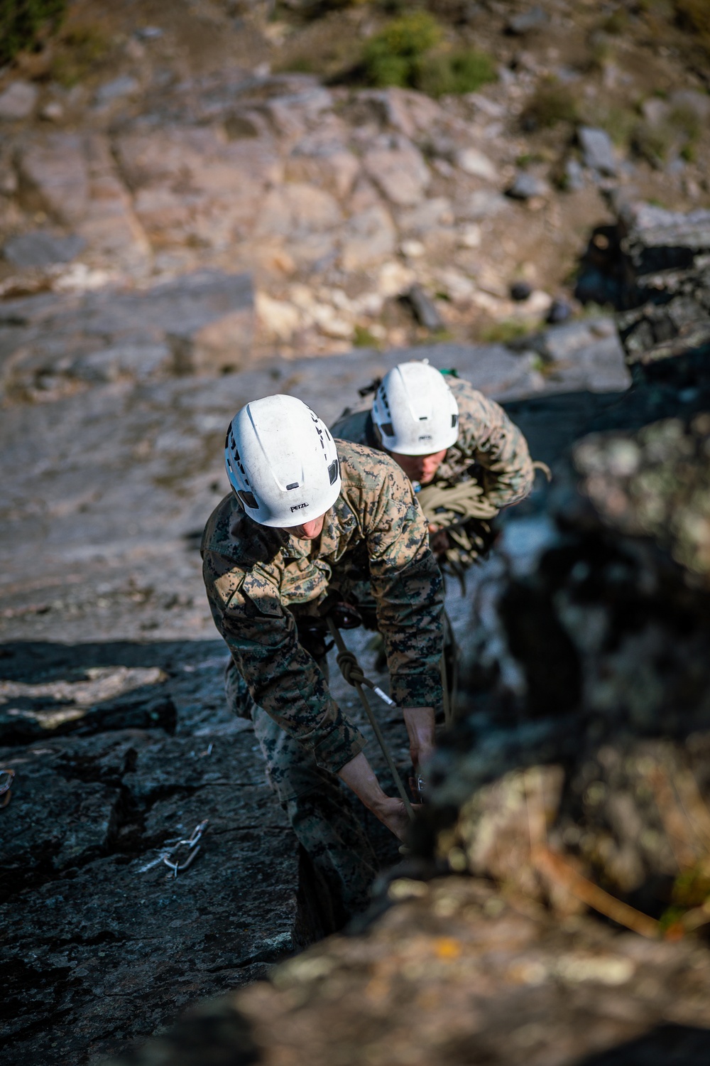 MAGTFC, MCAGCC commanding general visits Marines during a Mountain Leaders Course during MTX 1-24