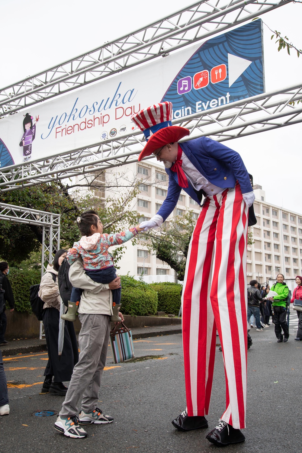 CFAY Hosts Yokosuka Friend Ship Day 2023