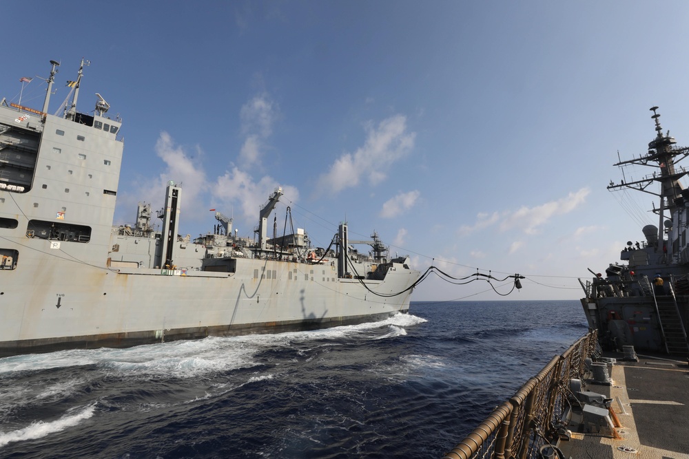 USS Ramage Conducts Underway Replenishment