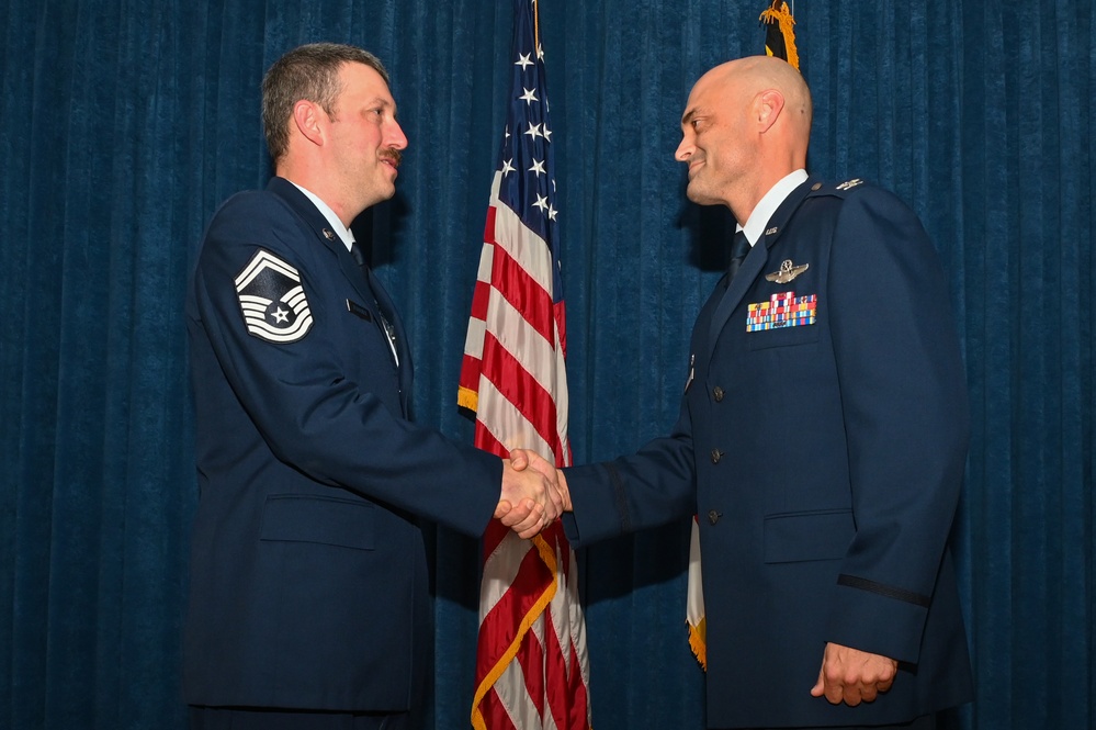 Hedderick promotes to chief