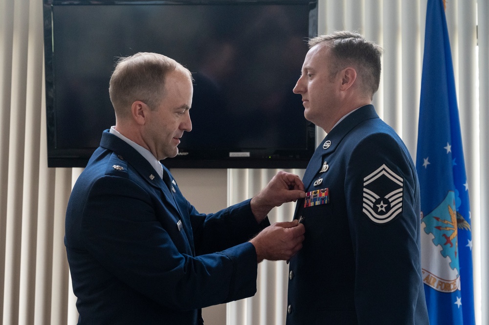 Senior Master Sgt. Enneking retires from the Air National Guard