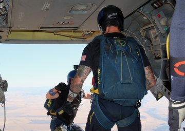 Oregon National Guard supports 2023 Pendleton Round-Up Rodeo with Navy Leap Frogs