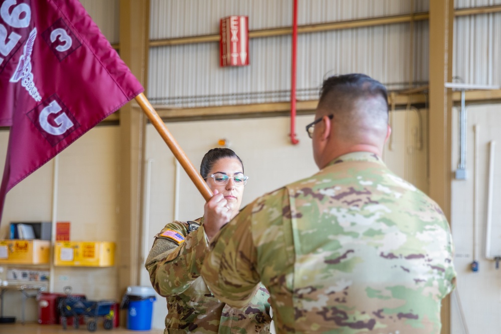 3-126th AR Incoming Commander Takes Flight