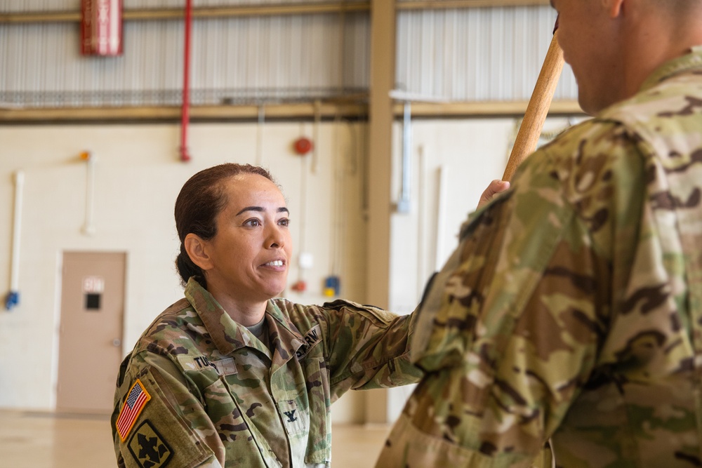 3-126th AR Incoming Commander Takes Flight